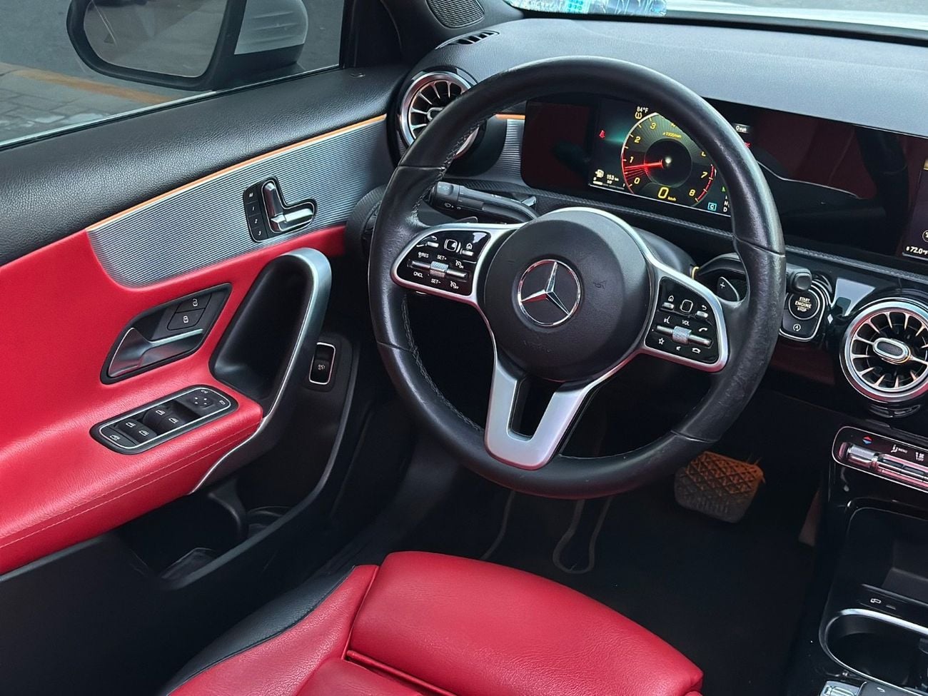 مرسيدس بنز A 220 MERCEDES-BENZ A220 | 2019 | FULL OPTIONS | Upgrade it to 45 AMG