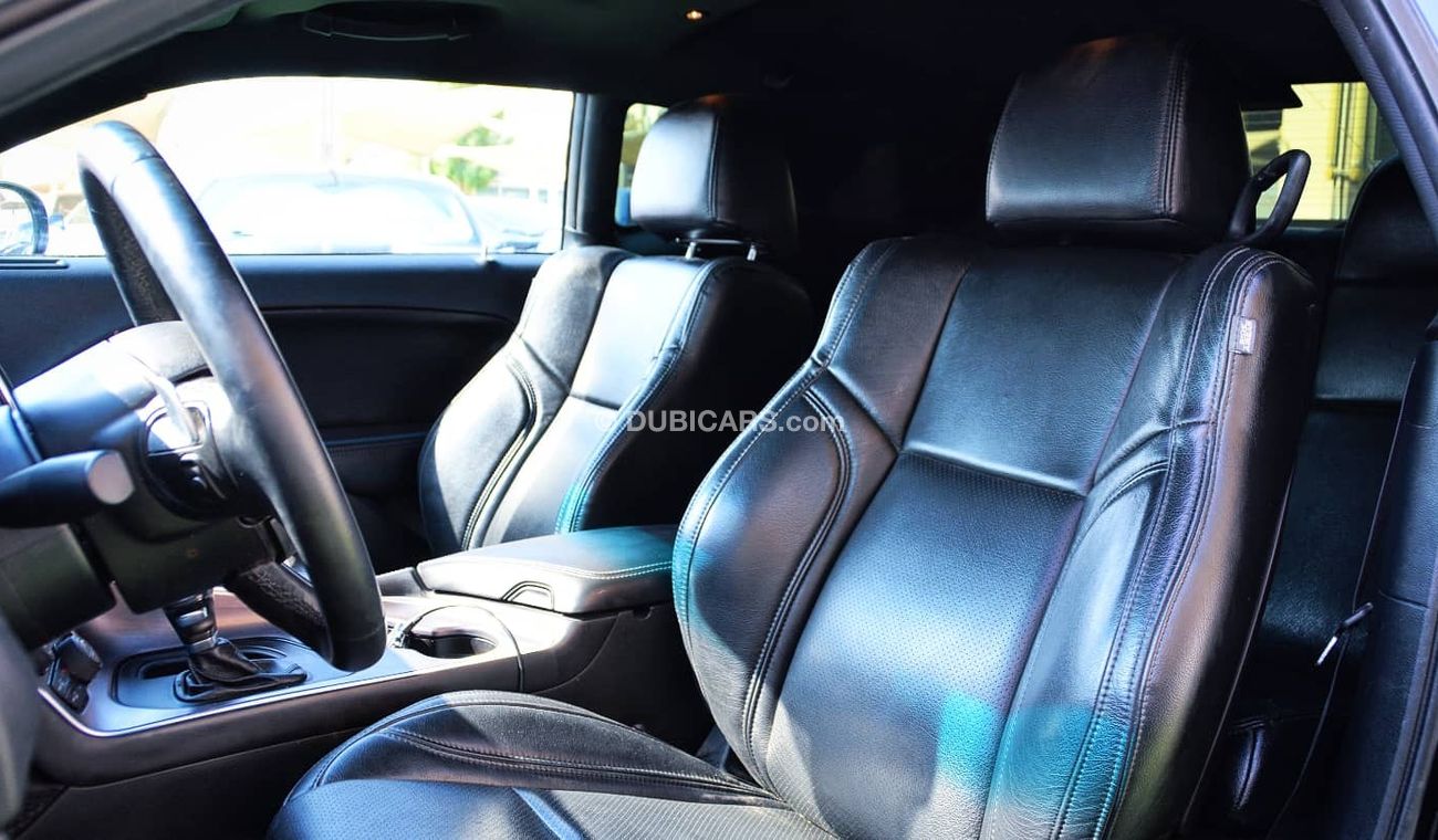 Dodge Challenger SOLD!!!Challenger Scat Pack V8 6.4L 2017/ Hydraulic Suspension System/ Low Miles/Excellent Condition