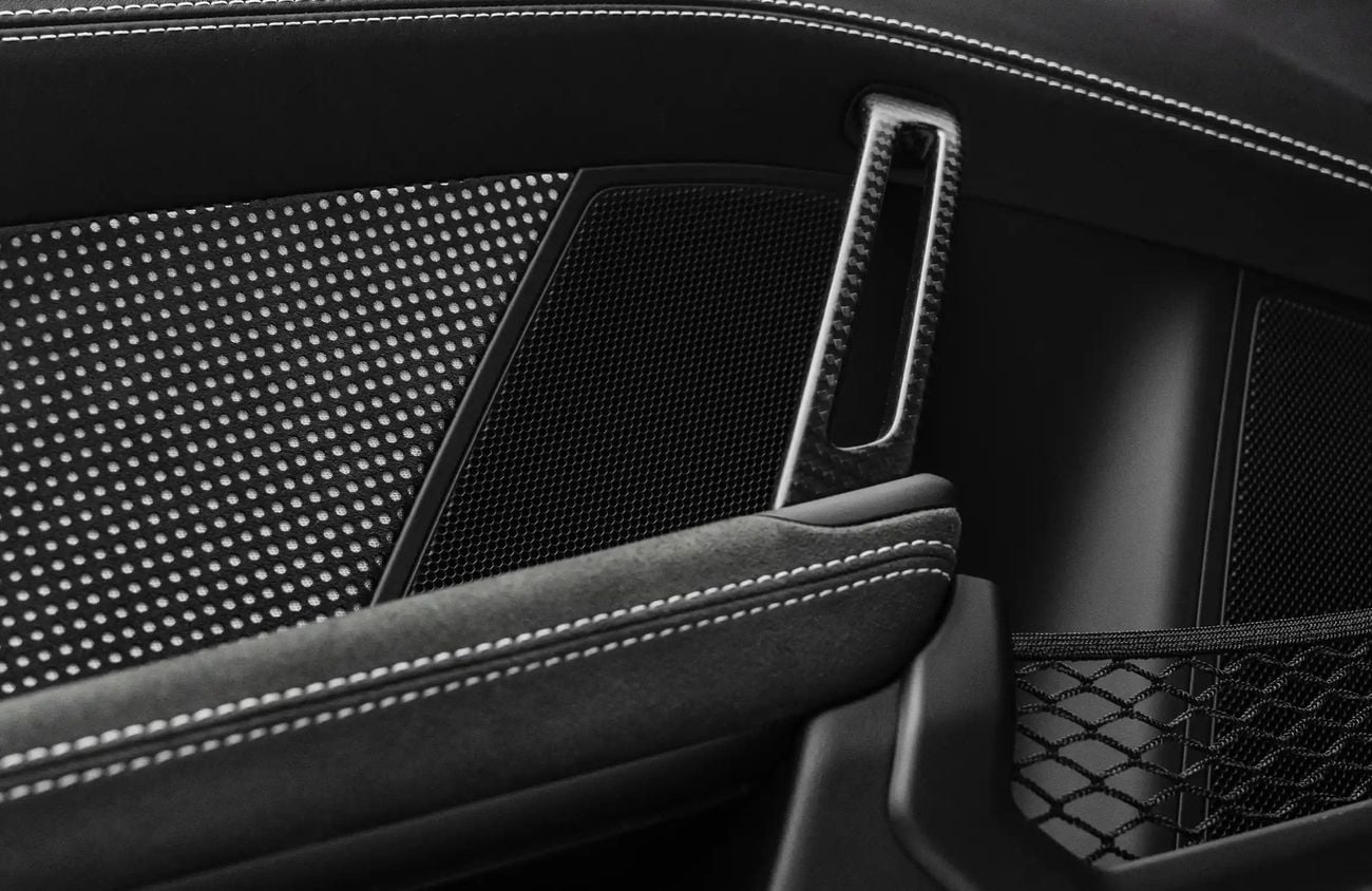 بورش 911 4.0L F-6 Naturally Aspirated Engine