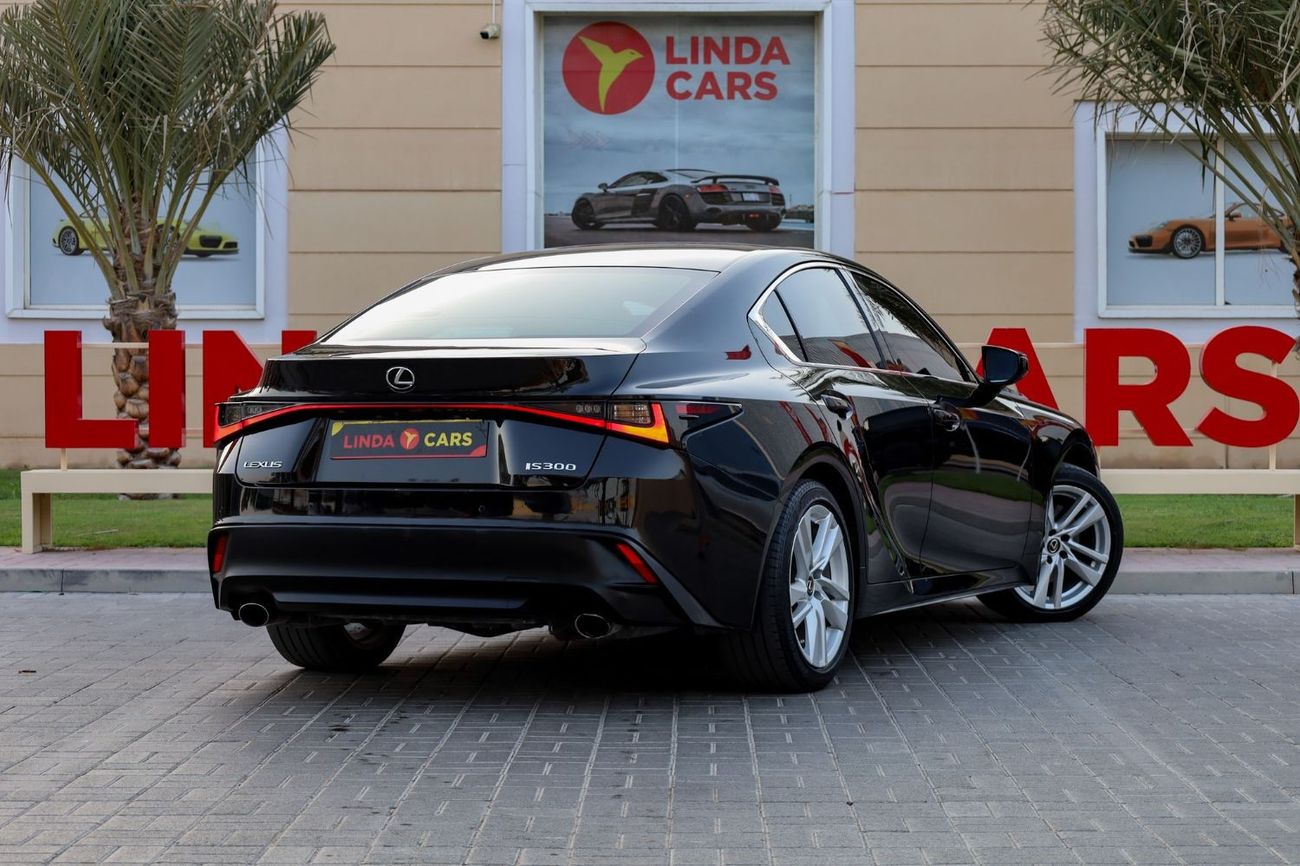 Lexus IS300 Premier Lexus IS300 2021 GCC under Warranty with Flexible Down-Payment.
