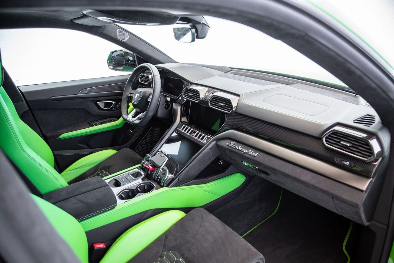 Lamborghini Urus STD 4.0T V8 CAPSULE