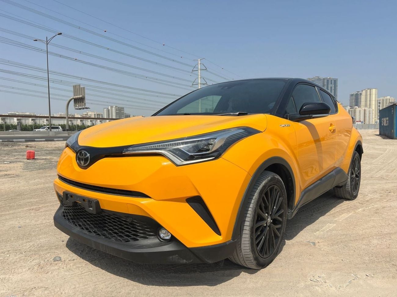 تويوتا CHR Toyota CHR ,1200 CC ,Right Hand Drive ,2017 Model  ,Yellow Color