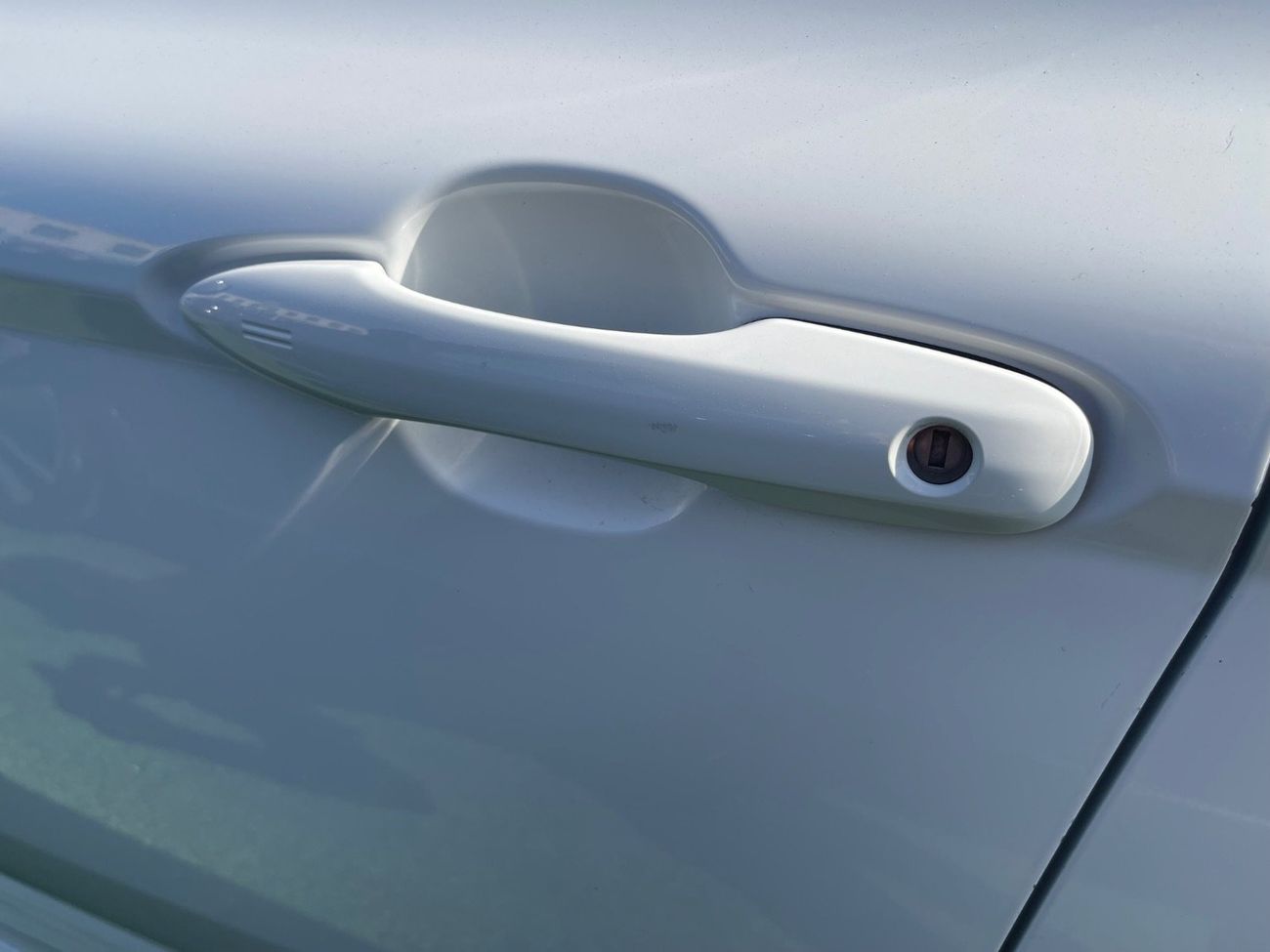 تويوتا كامري SE 2.5L (204 HP)