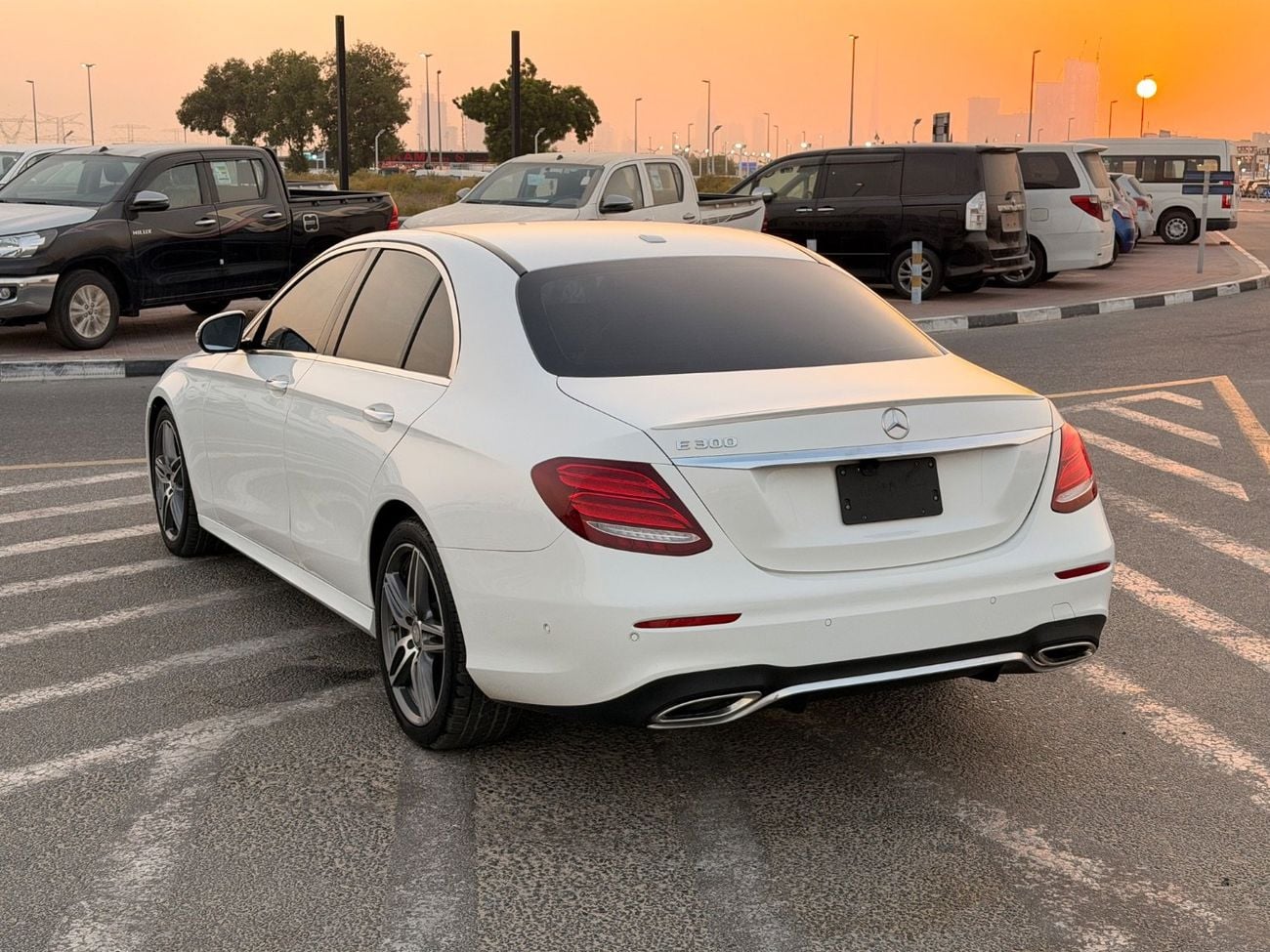 مرسيدس بنز E300 AMG