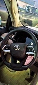 Toyota Land Cruiser VXR TOYOTA LANDCRUISER VXR WHITE