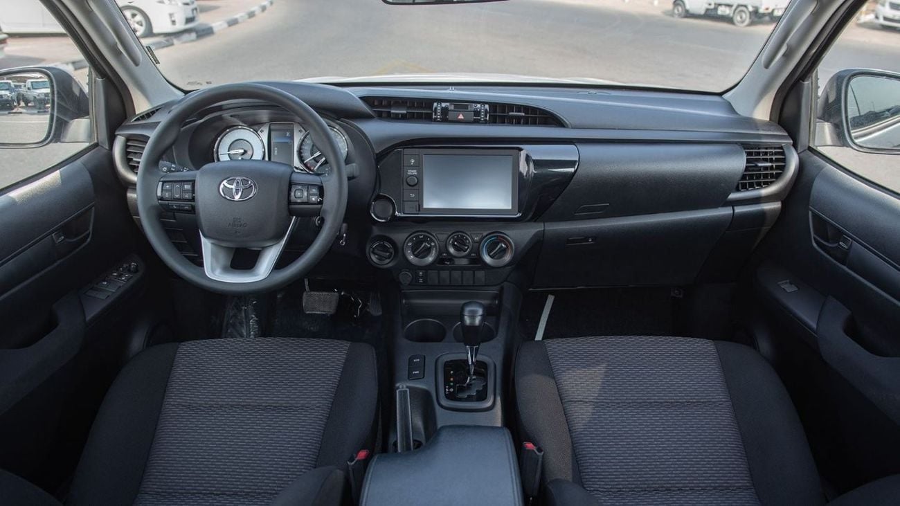 تويوتا هيلوكس SGLX HILUX 2.4L AT