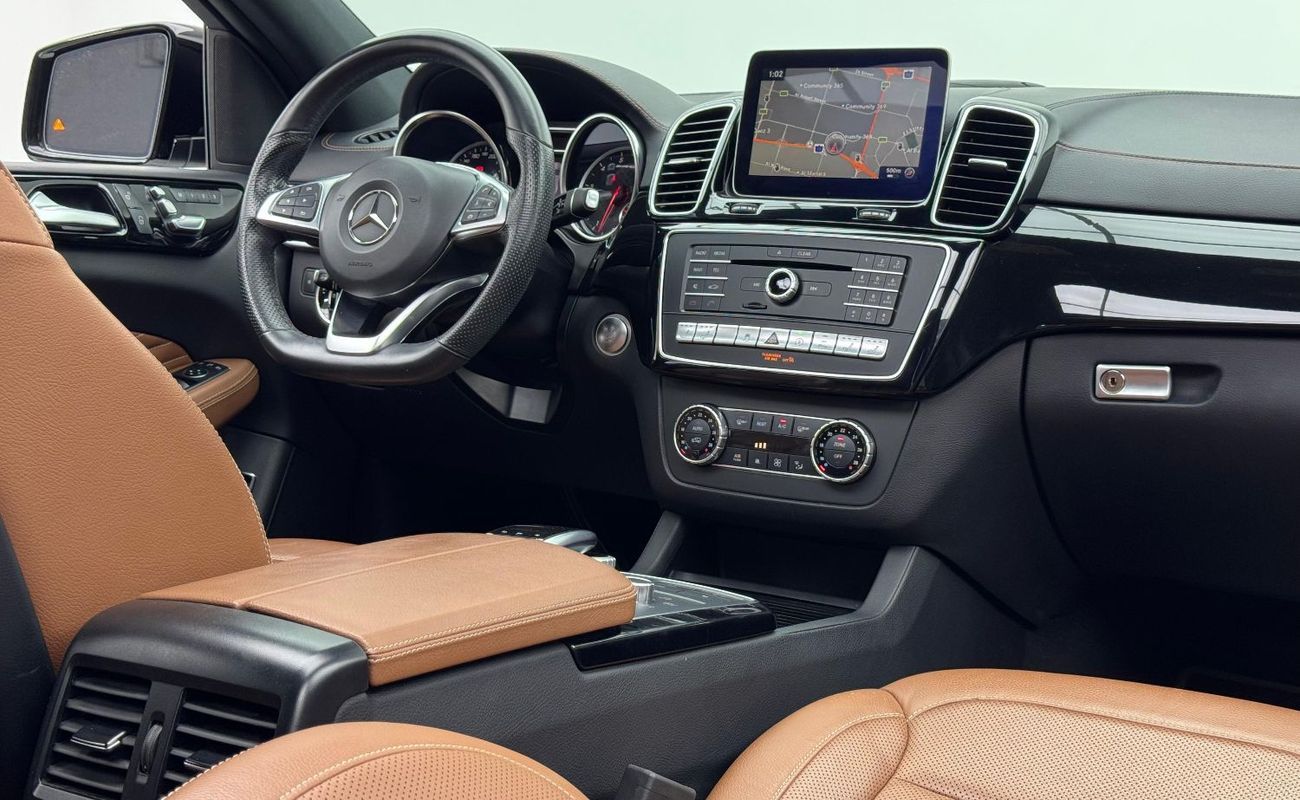 مرسيدس بنز GLE 43 AMG 2019 Mercedes Benz GLE43 AMG, Warranty, Full Mercedes Service History, Excellent Condition, GCC