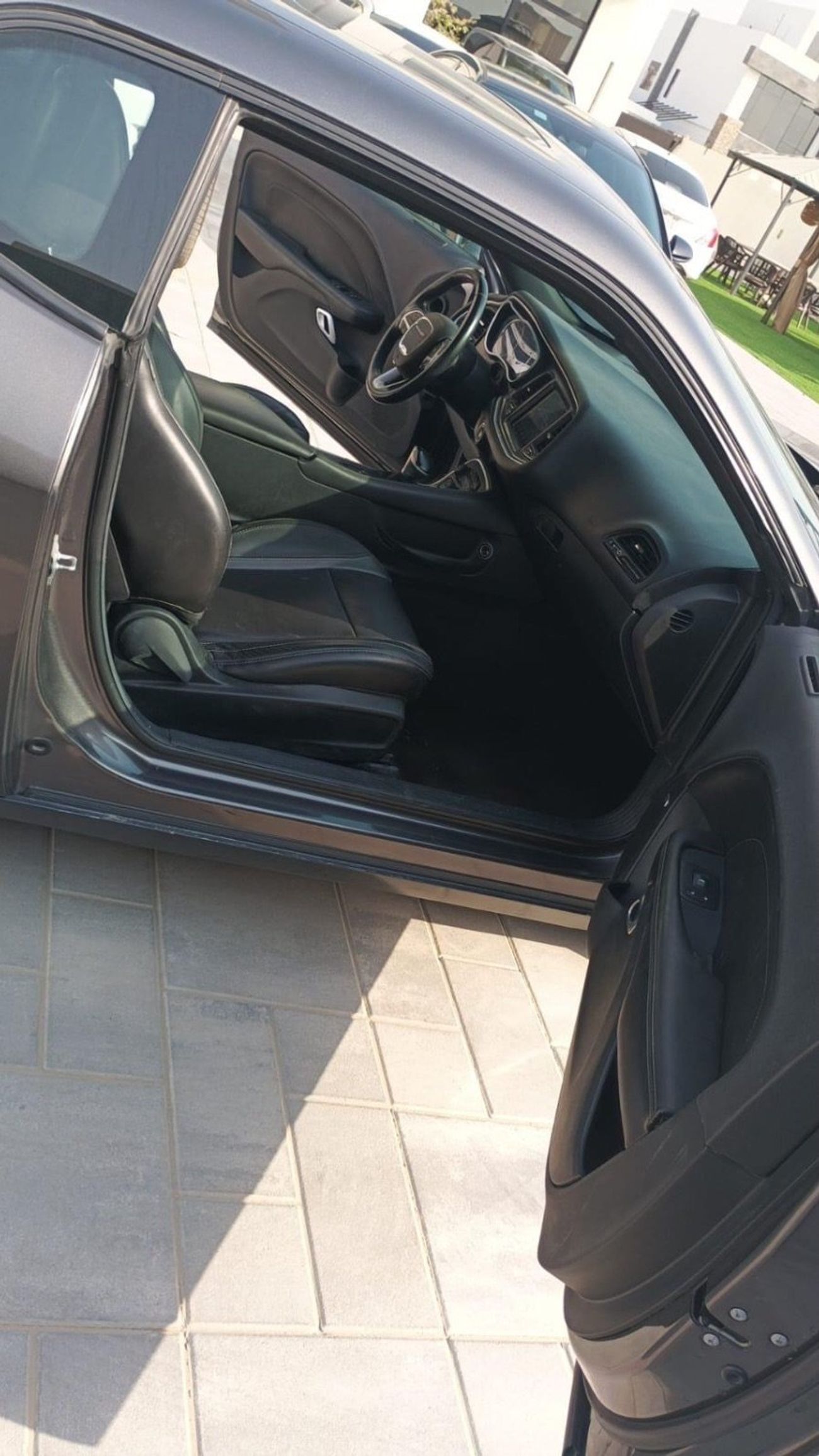 دودج تشالينجر SXT