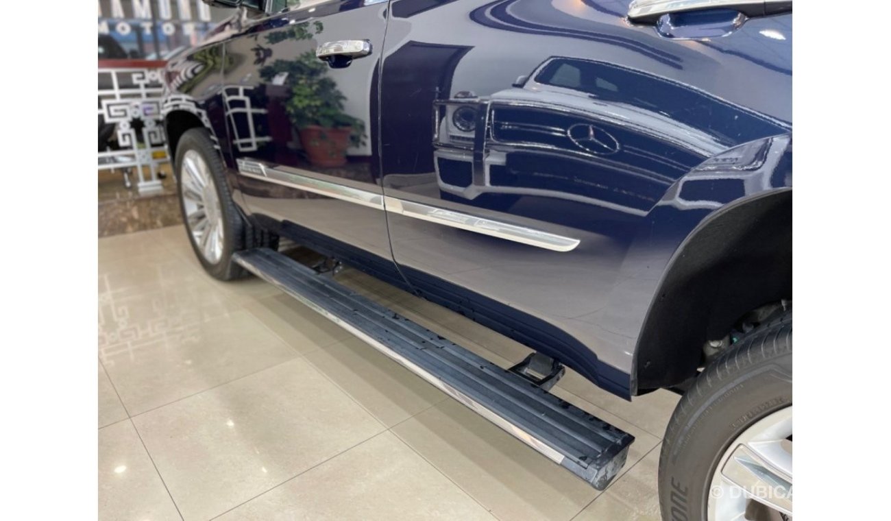 Cadillac Escalade Cadillac Escalade platinum 2018 GCC under warranty