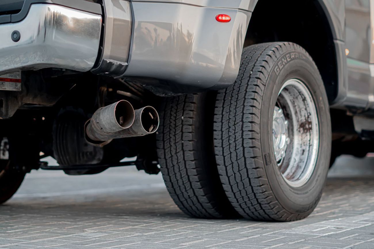 Ford F 350 SUPER DUTY XLT DOUBLE TIRE