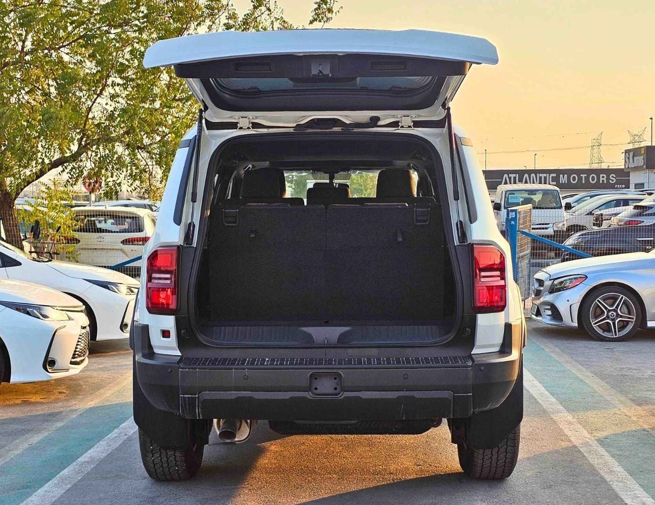 Toyota Prado ALL ROUNDER TURBO STD / 2.8L DIESEL V4 / SUNROOF/COOL BOX (CODE # P28AR2)