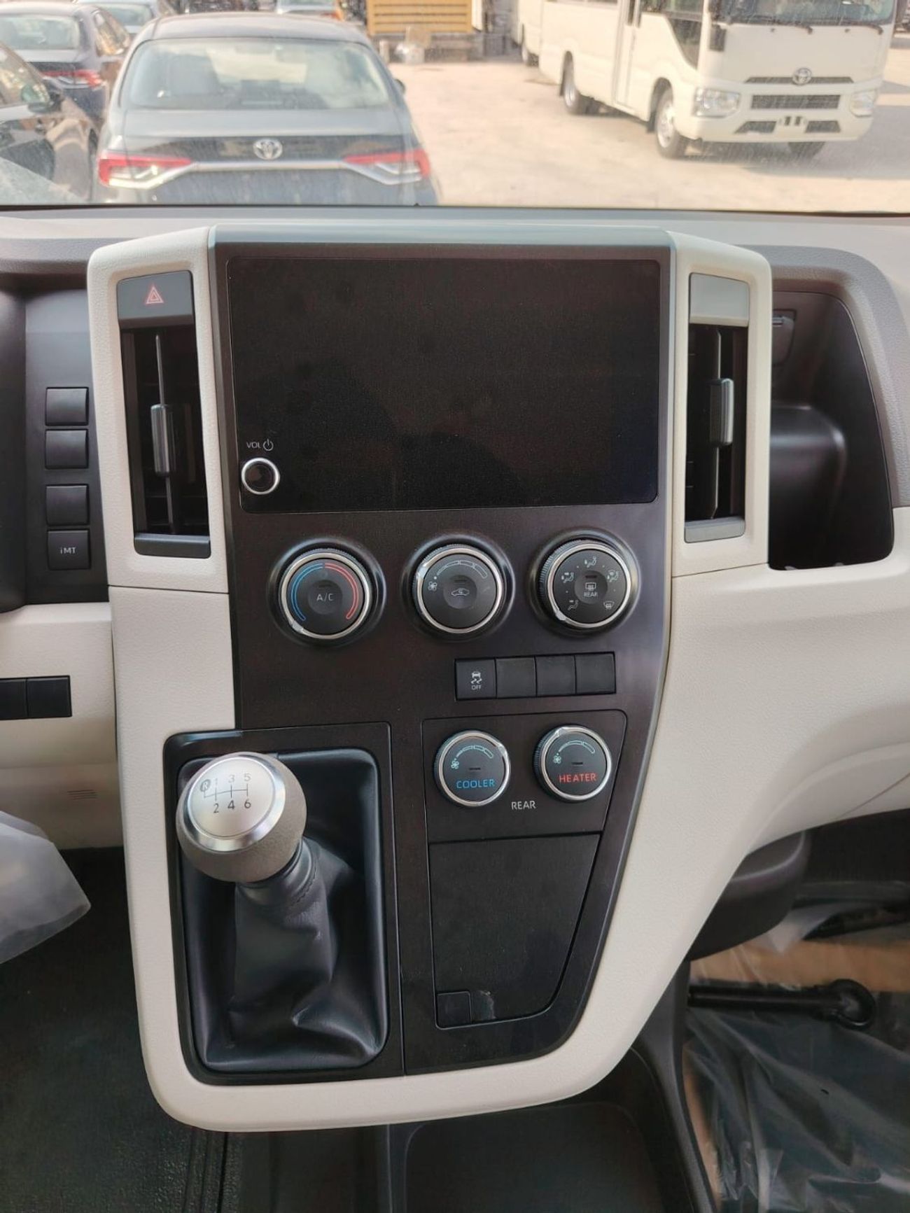 Toyota Hiace TOYOTA HIACE 2.8L DIESEL GL-GRADE MY2026