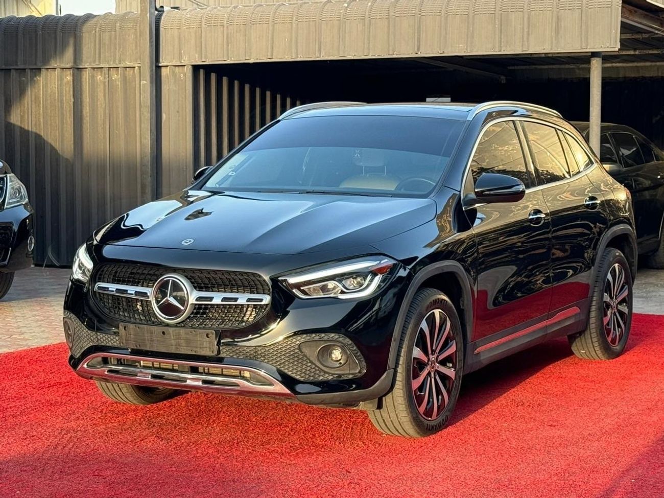 مرسيدس بنز GLA 250 4MATIC