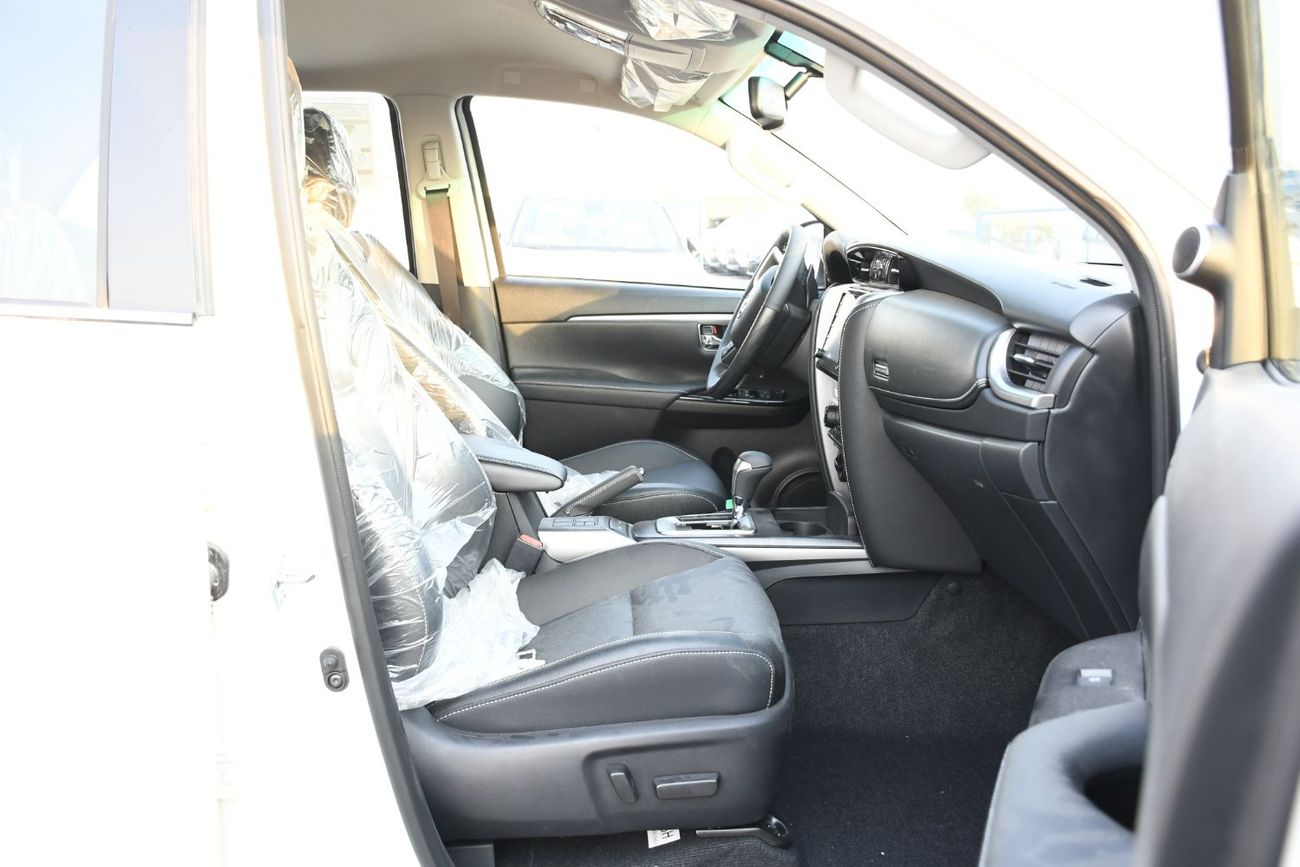 Toyota Fortuner 4.0L V6 inside Black Full option