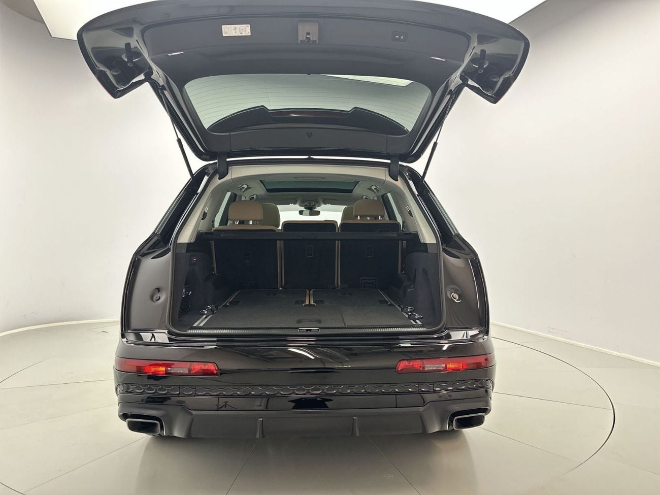 أودي Q7 55 TFSI quattro S-Line 3.0L 340hp (Ref# 19219)