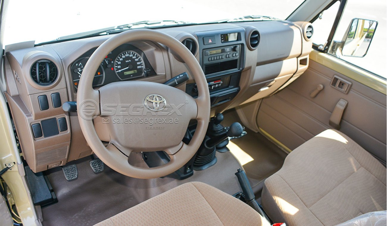 Toyota Land Cruiser Pick Up SC GRJ79 Petrol - كمية محدودة