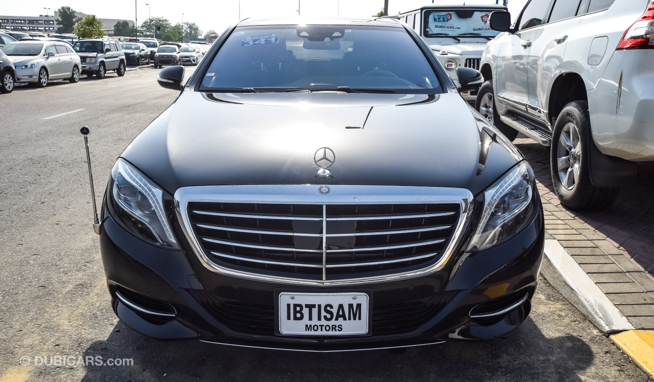 مرسيدس بنز S 550