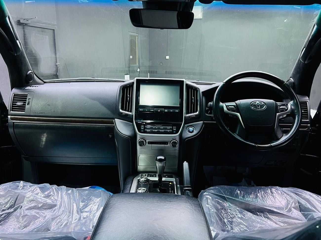 تويوتا لاند كروزر RIGHT HAND DRIVE ONLY FOR EXPORT LANDCRUISER SHARA