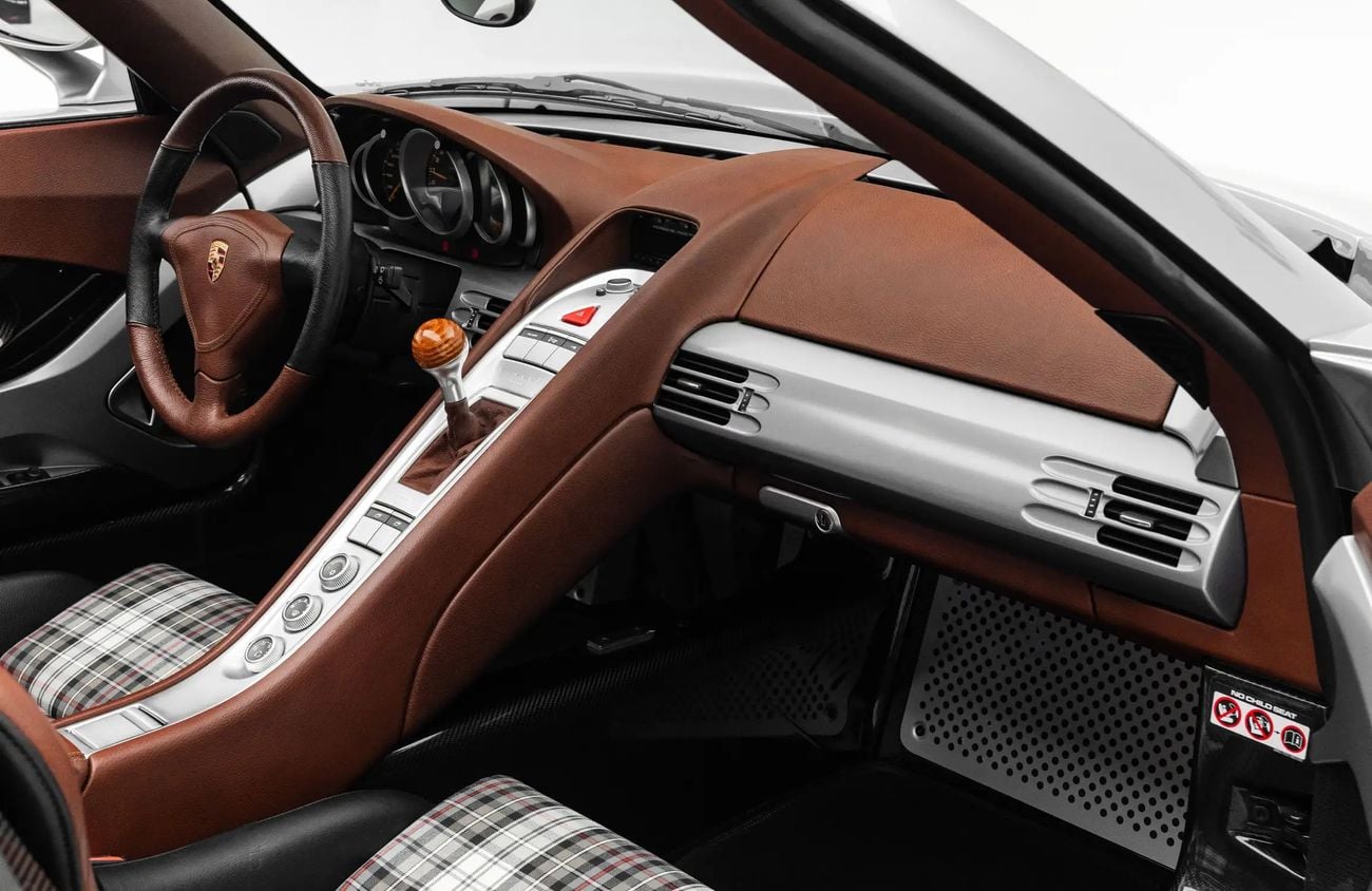 بورش كاريرا جي تي 5.7L V10 Engine