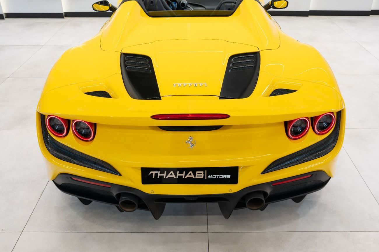فيراري ف ٨ سبيدر - 2023 | 7 YRS SERVICE CONTRACT | FULL SERVICE HISTORY | GCC | LOW MILEAGE | PERFECT CONDITION