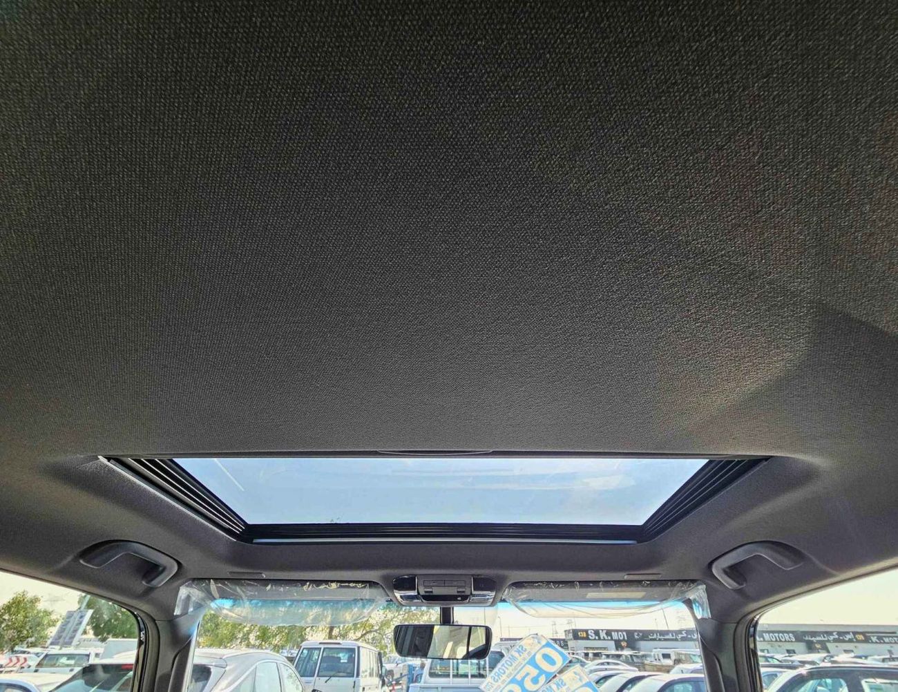 تويوتا برادو ADVENTURE TURBO / 2.4L PETROL V4 / RMT ENG START / 10 ABG TOWING HITCH / LETAHER WITH VENTILATION SE