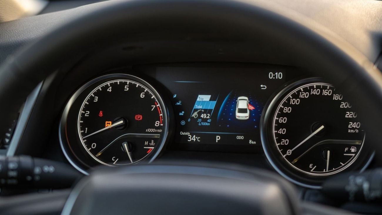 تويوتا كامري XLE 2.5L Executive 2024YM