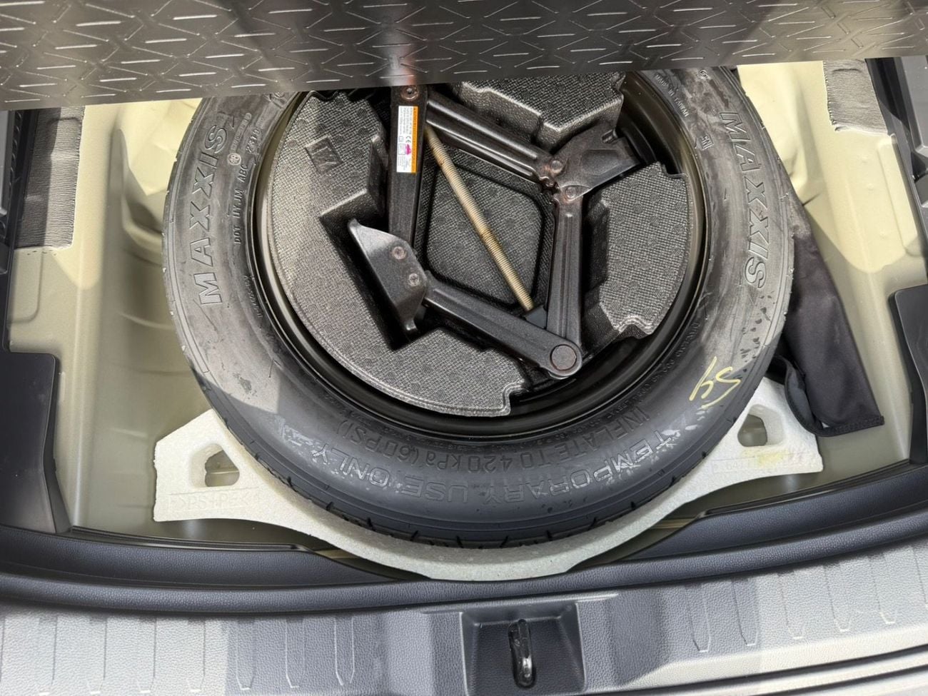 Toyota RAV4 2019 TOYOTA RAV4 XLE Full Option