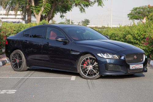 Jaguar XE V6 - 2018 - GCC - FULL SERVICE HISTORY IN PERFECT CONDITION LIKE NEW
