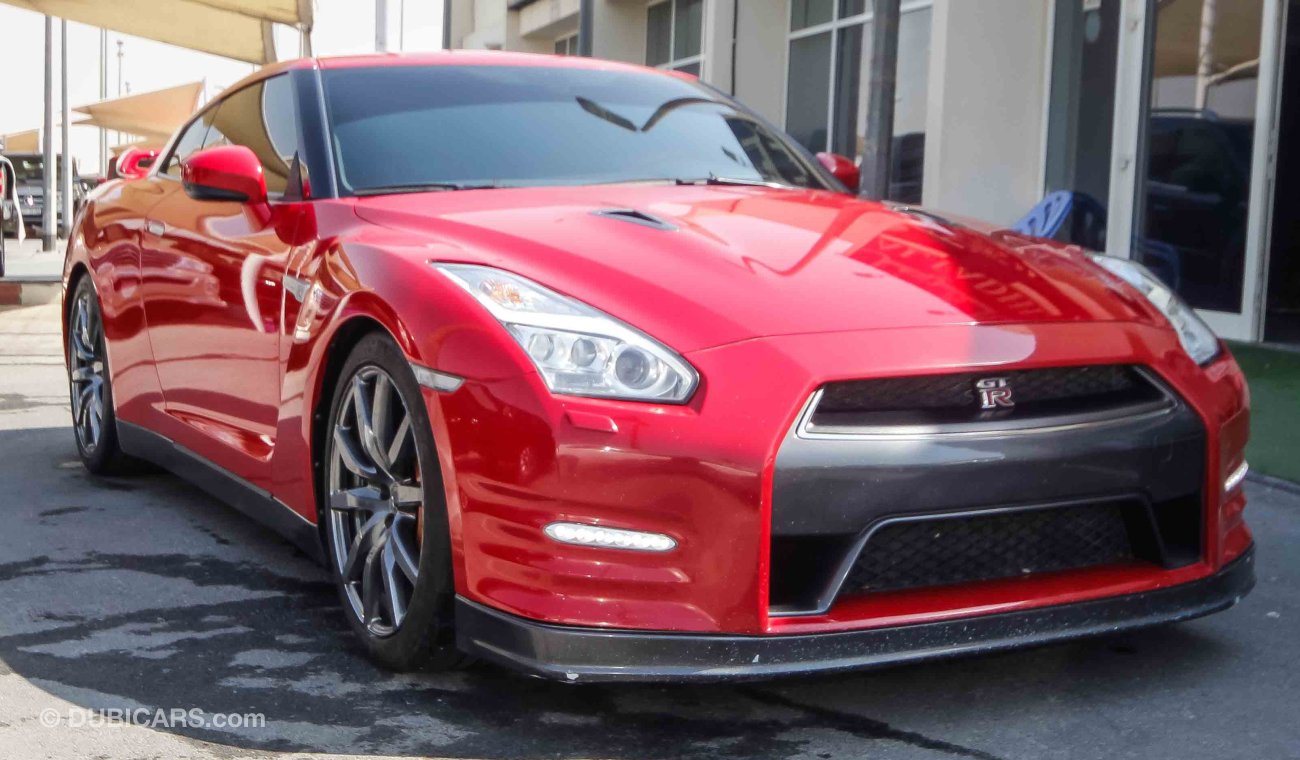 Nissan GT-R