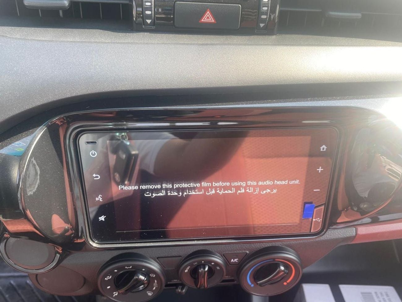 تويوتا هيلوكس GL 2.4L Single Cab Utility