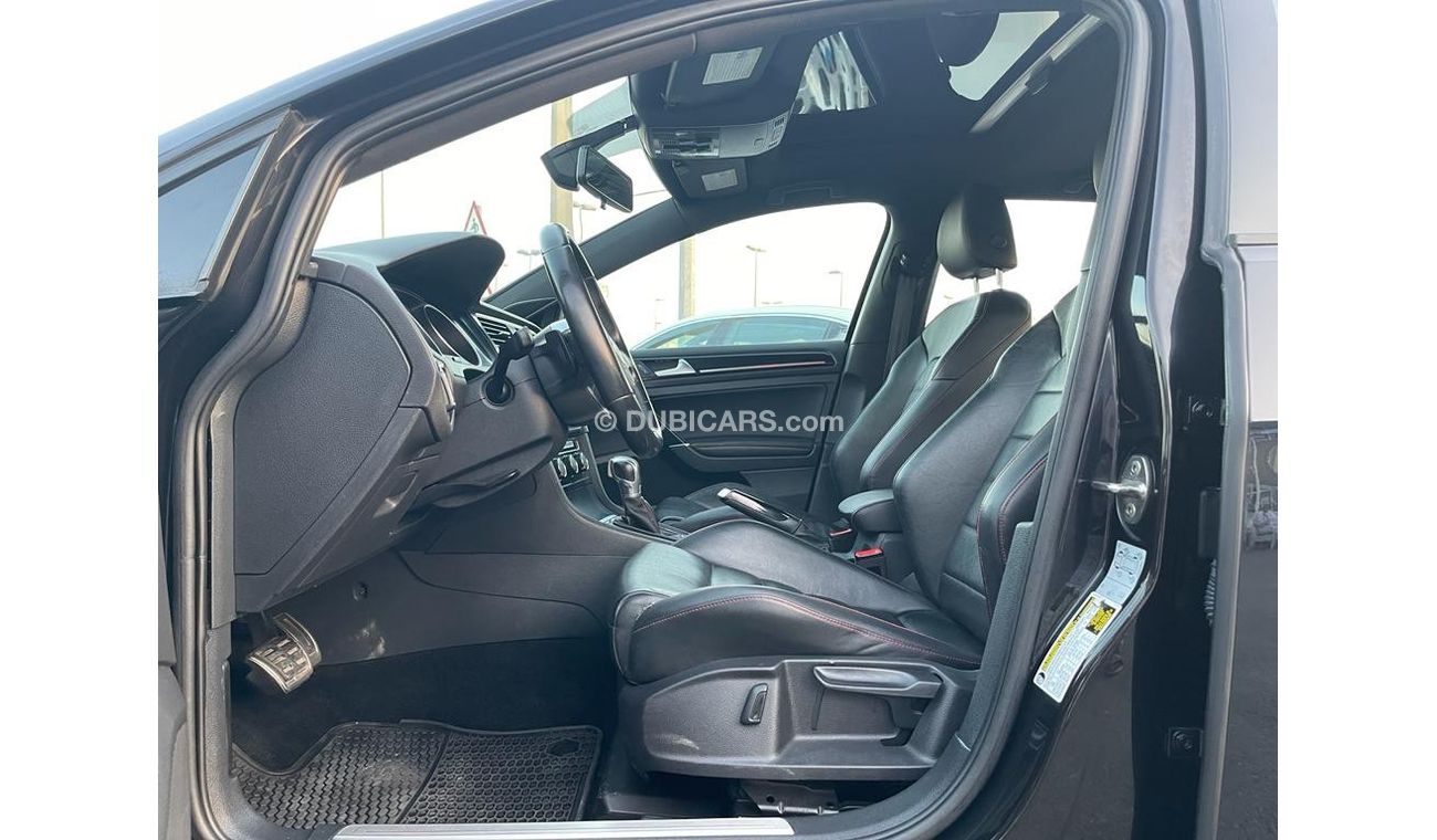 Volkswagen Golf GTi Clubsport Car: Volkswagen Golf GTi_American_2017_Excellent_Condition _Full option