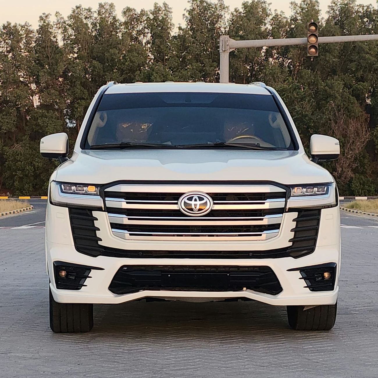 Toyota Land Cruiser GX.R V8 upgrade 2024