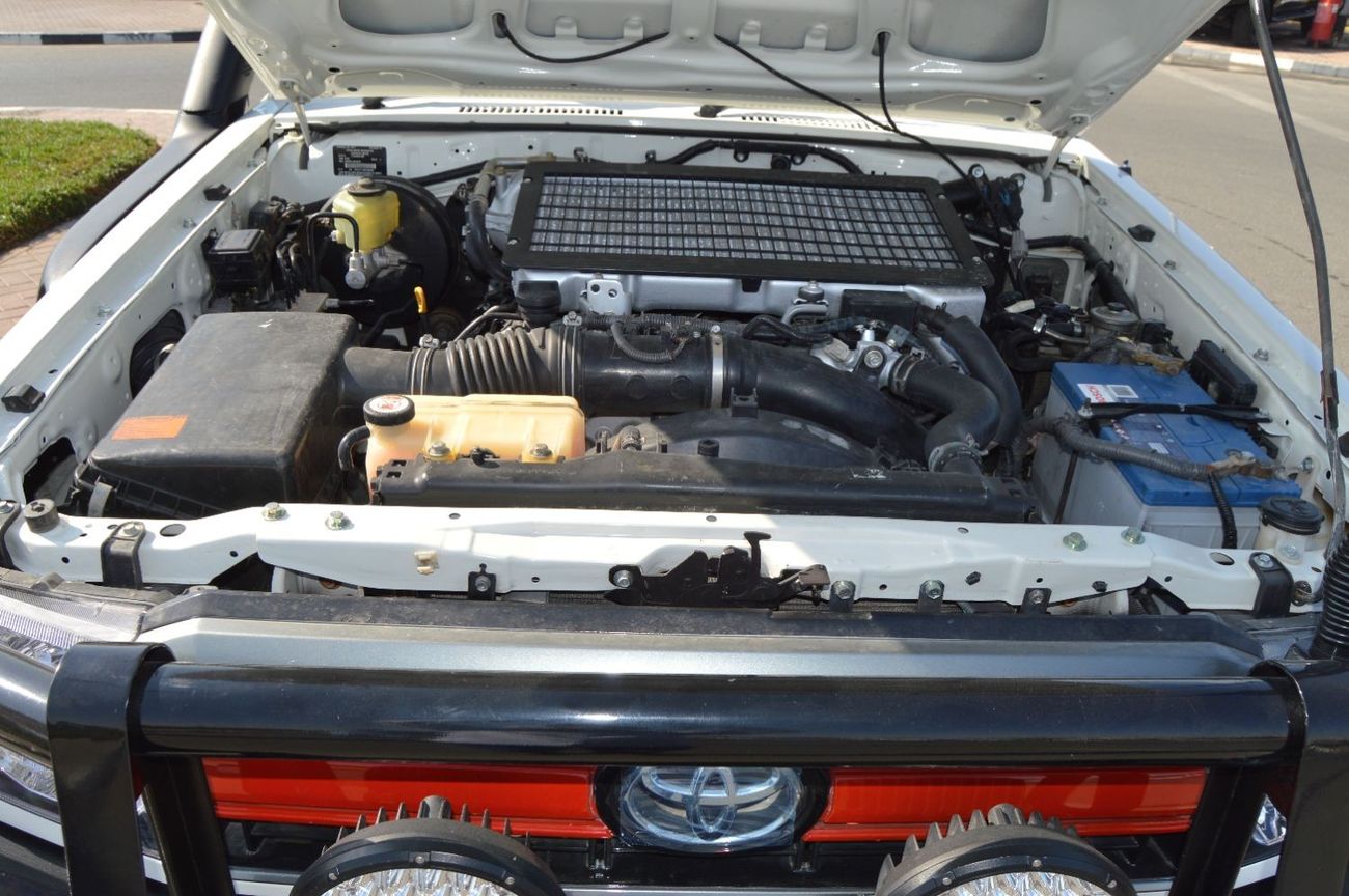 Toyota Land Cruiser Pick Up Single cabin