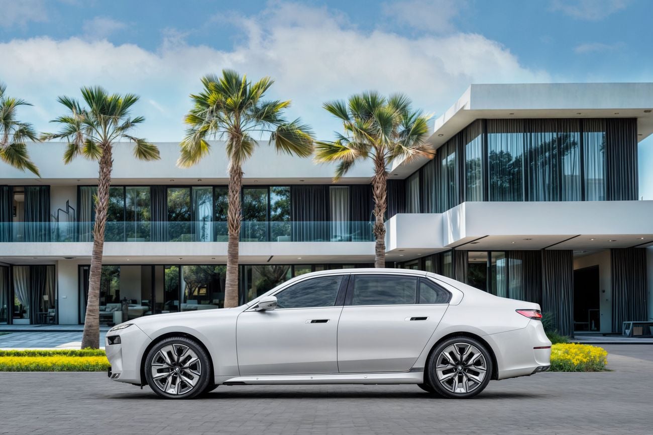 BMW 735i 735i | History | 5,190 P.M | 0% Downpayment | BMW SERVICE HISTORY | UNDER WARRANTY!