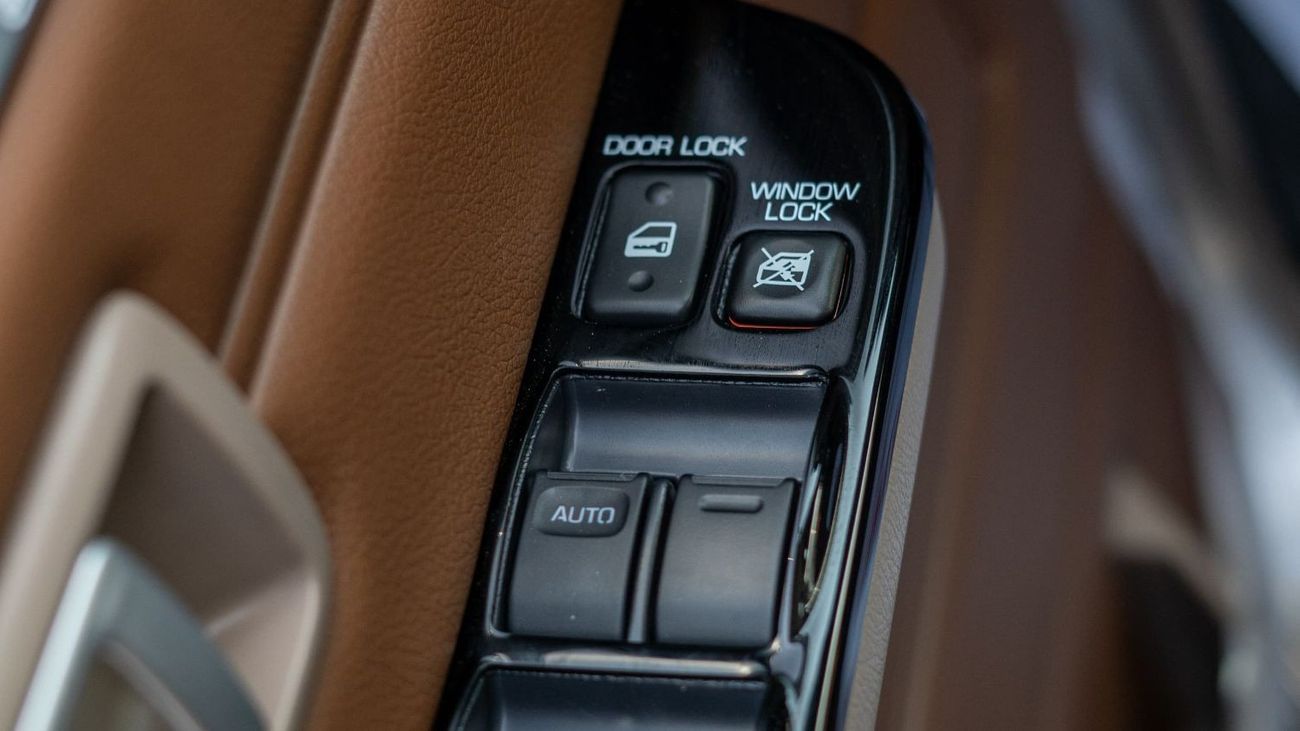 Toyota Land Cruiser 70 TOYOTA LAND CRUISER 76 2.8 HTOP DIESEL 2024 MODEL