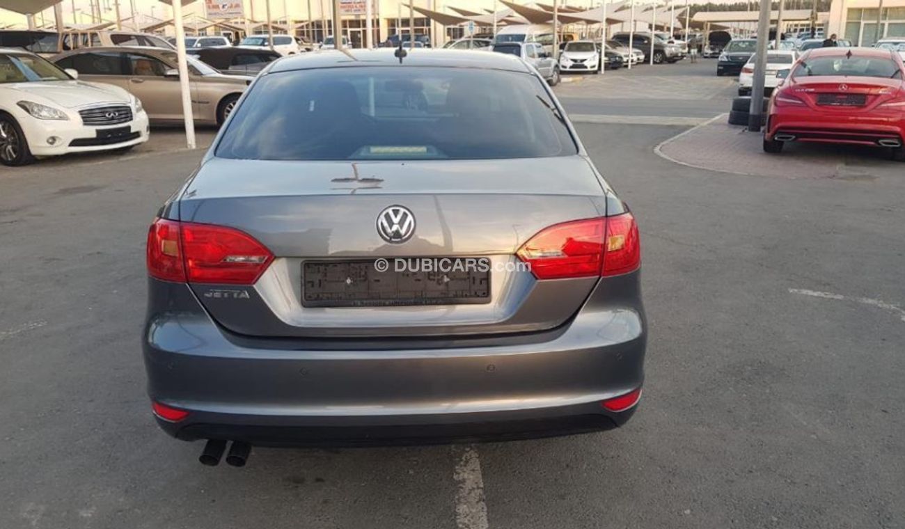 Volkswagen Jetta Getta model 2015 Gcc car prefect  condition