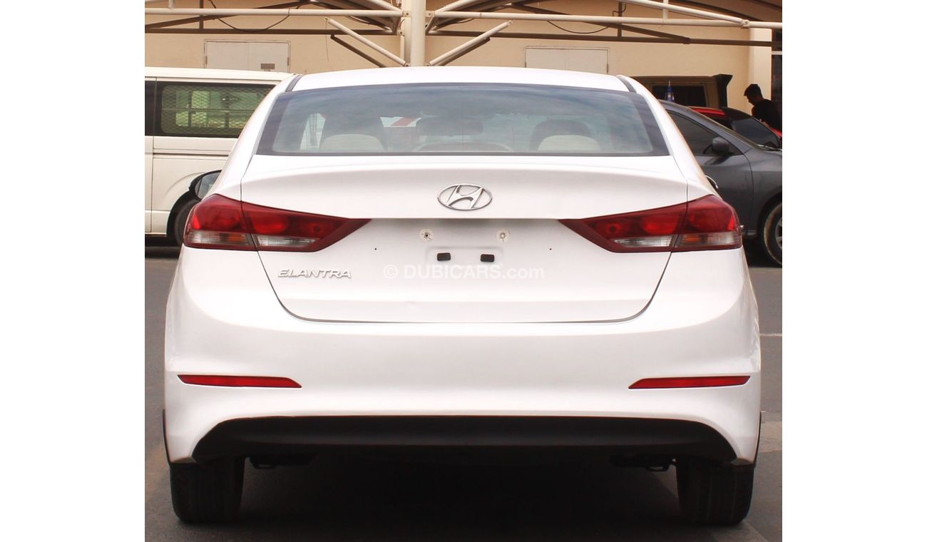 Hyundai Elantra GL Hyundai Elantra 2017 GCC, in excellent condition