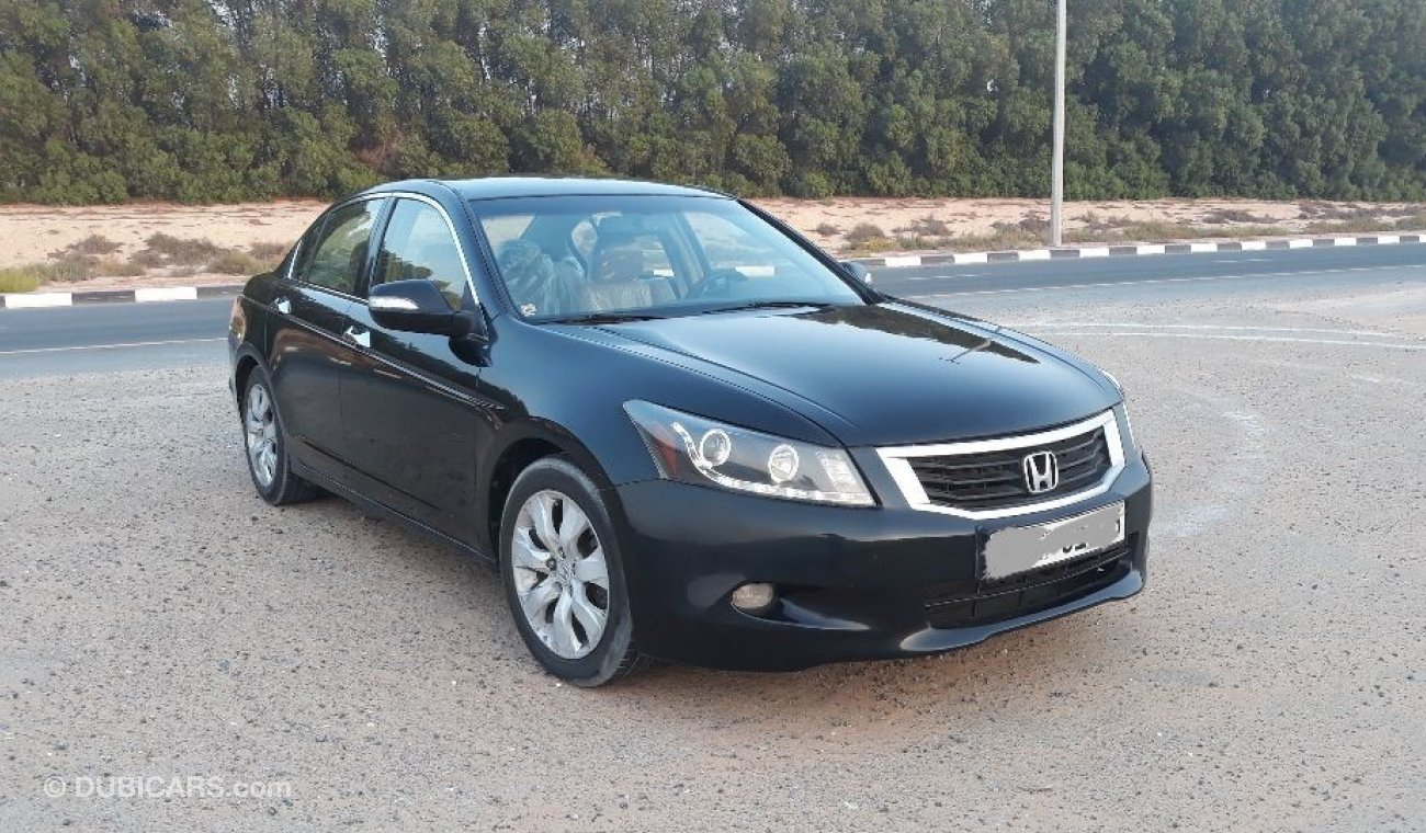 Honda Accord 2008 Mid options Gulf Specs .Cruse control alloy wheels Key less entry