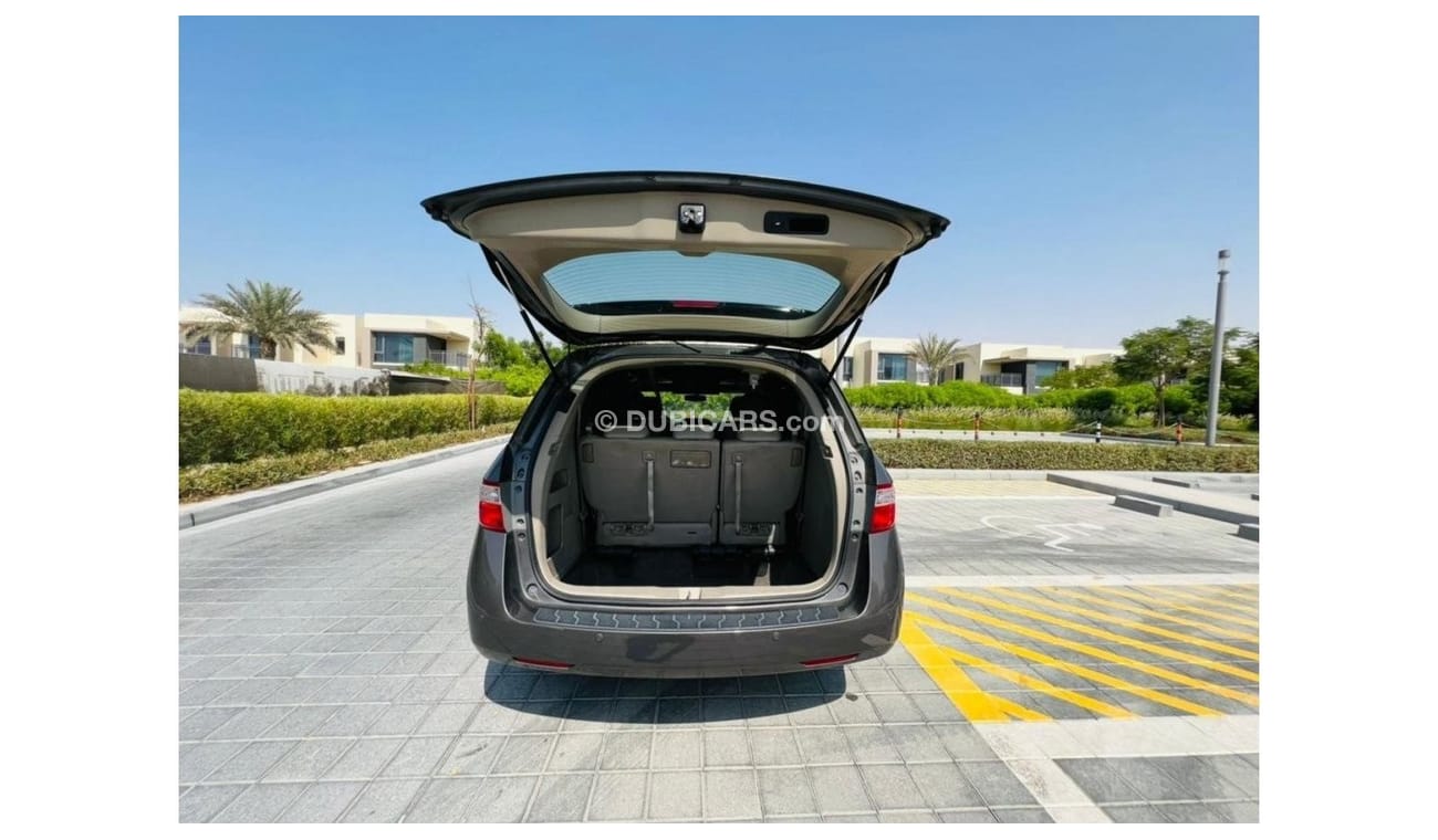 Honda Odyssey Touring 1385 P.M ODYSSEY 3.5L ll TOPEND ll AUTOMATIC DOORS ll GCC ll WELL MAINTAINED