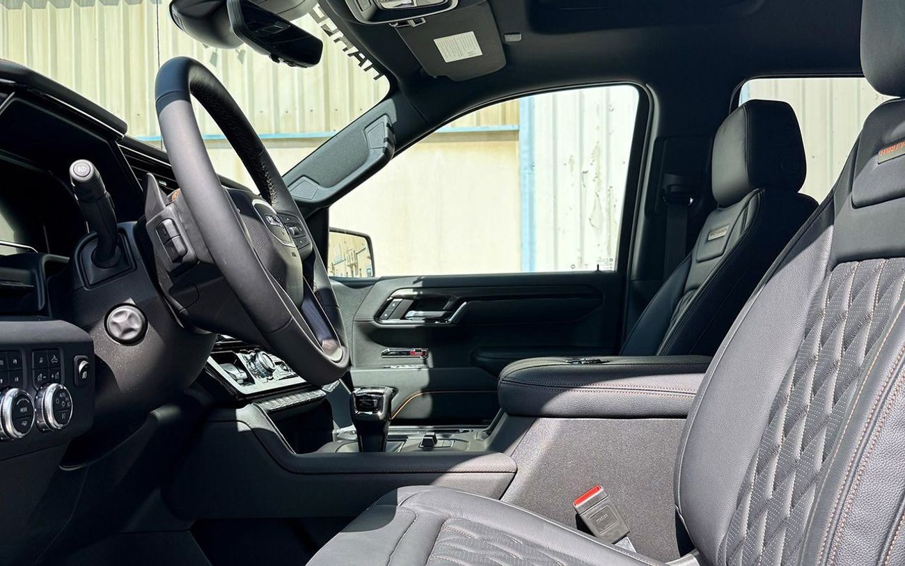 جي أم سي سييرا 6.2 V8 1500 AT4 harley davidson in LEFT HAND DRIVE