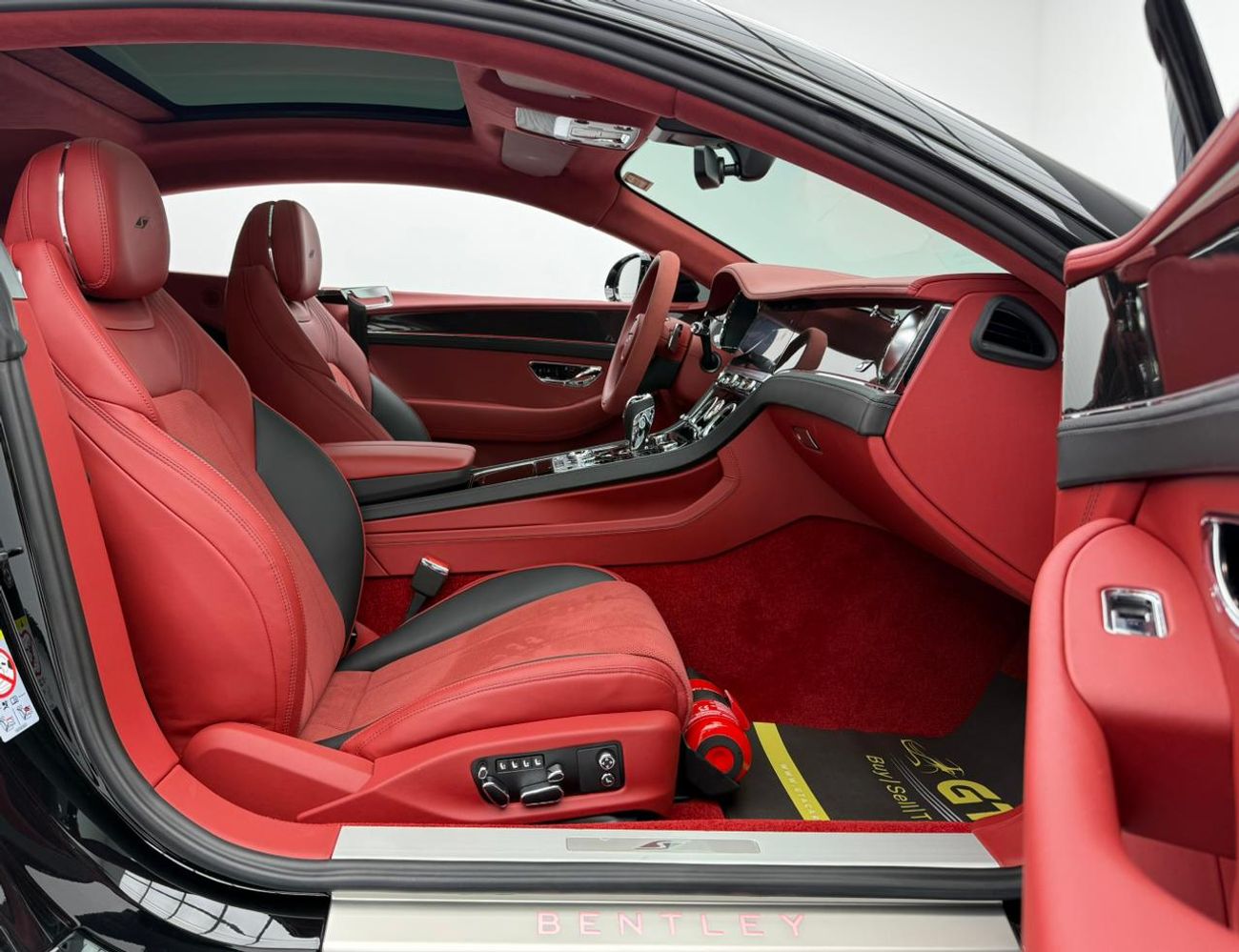 بنتلي كونتيننتال جي تي 4.0T V8