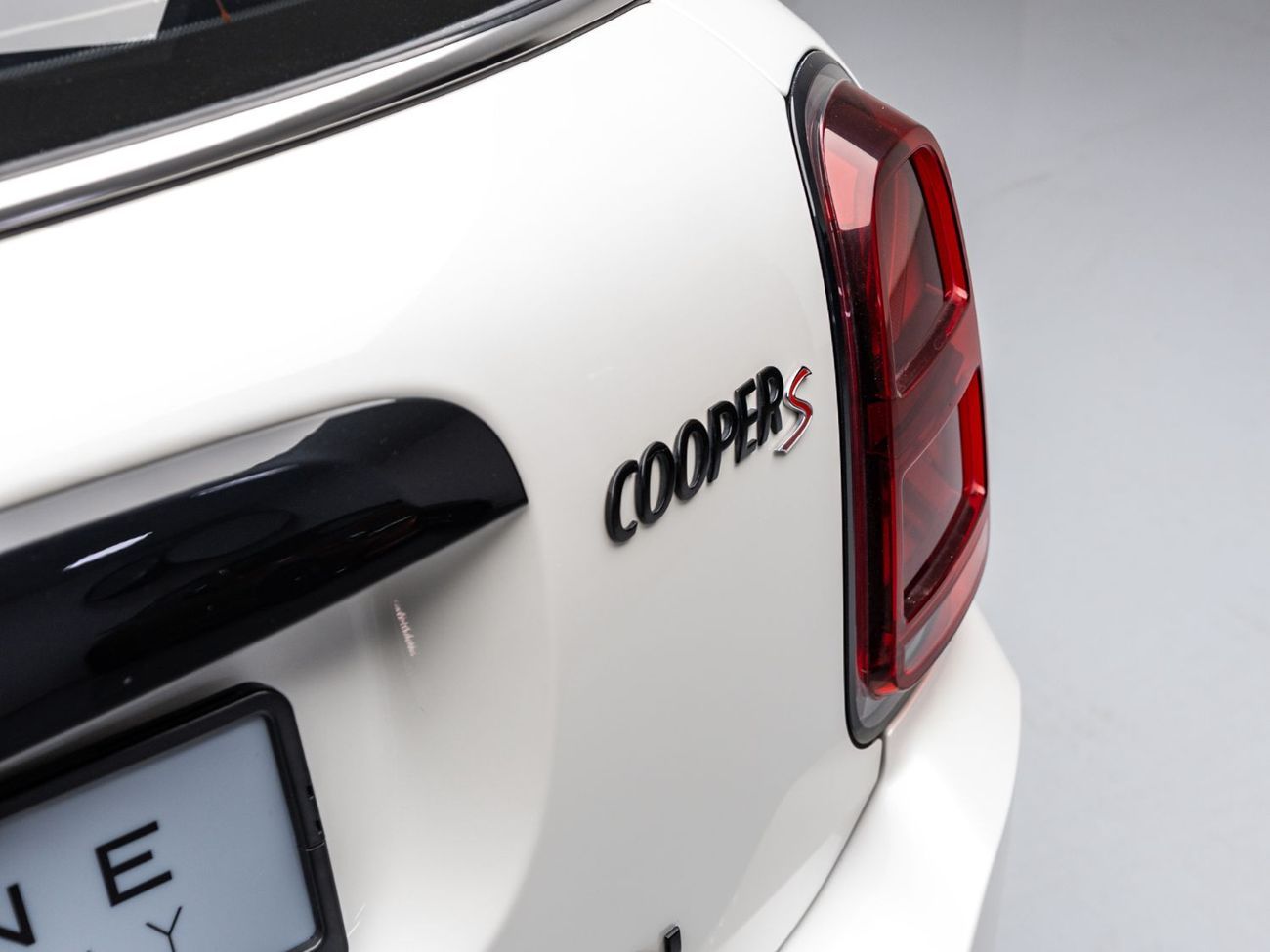 Mini Countryman The BEST Ramadan Offer in the UAE - Limited Time Only, February 2027 Warranty + Service Contract