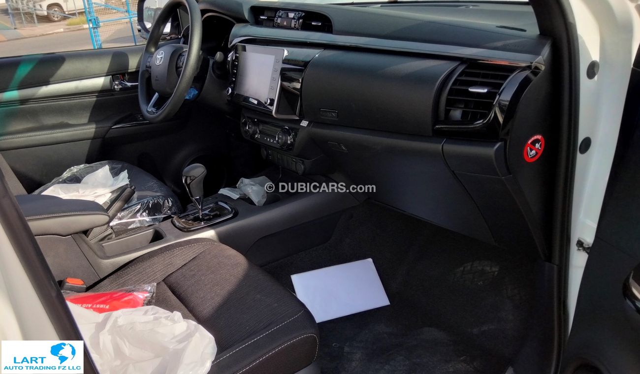 تويوتا هيلوكس Adventure SR5