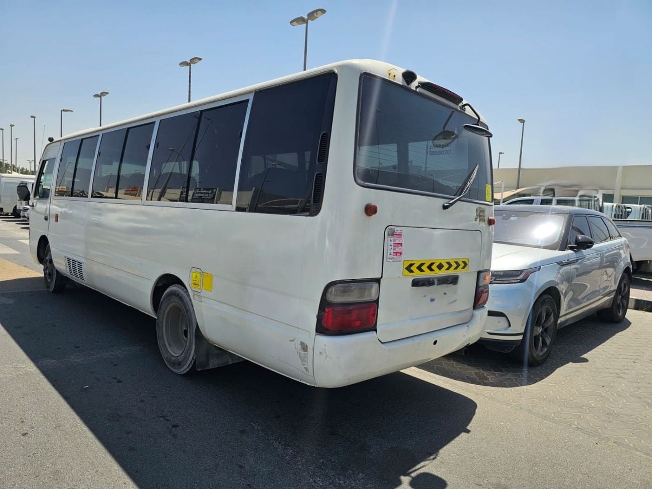تويوتا كوستر DIESEL 30 SEATER MANUAL TRANSMISSION