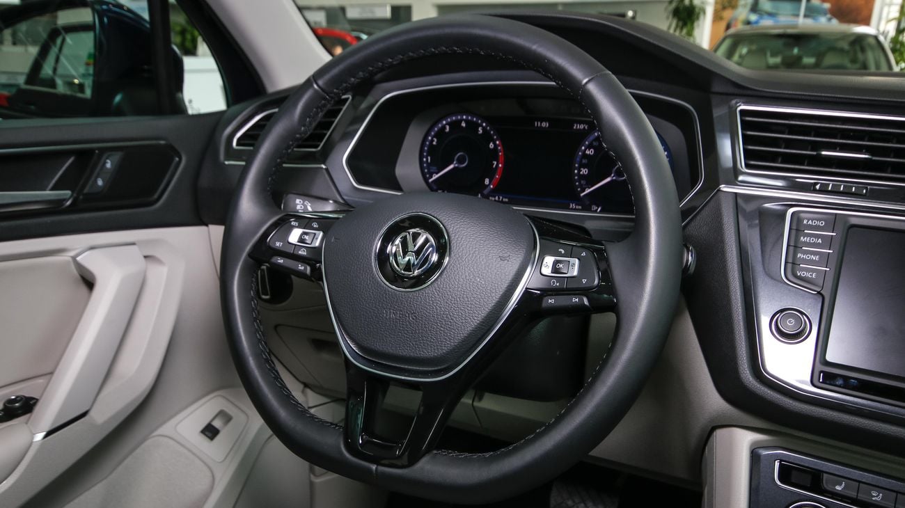 فولكس واجن تيجوان SEL 2.0 TSI 4MOTION