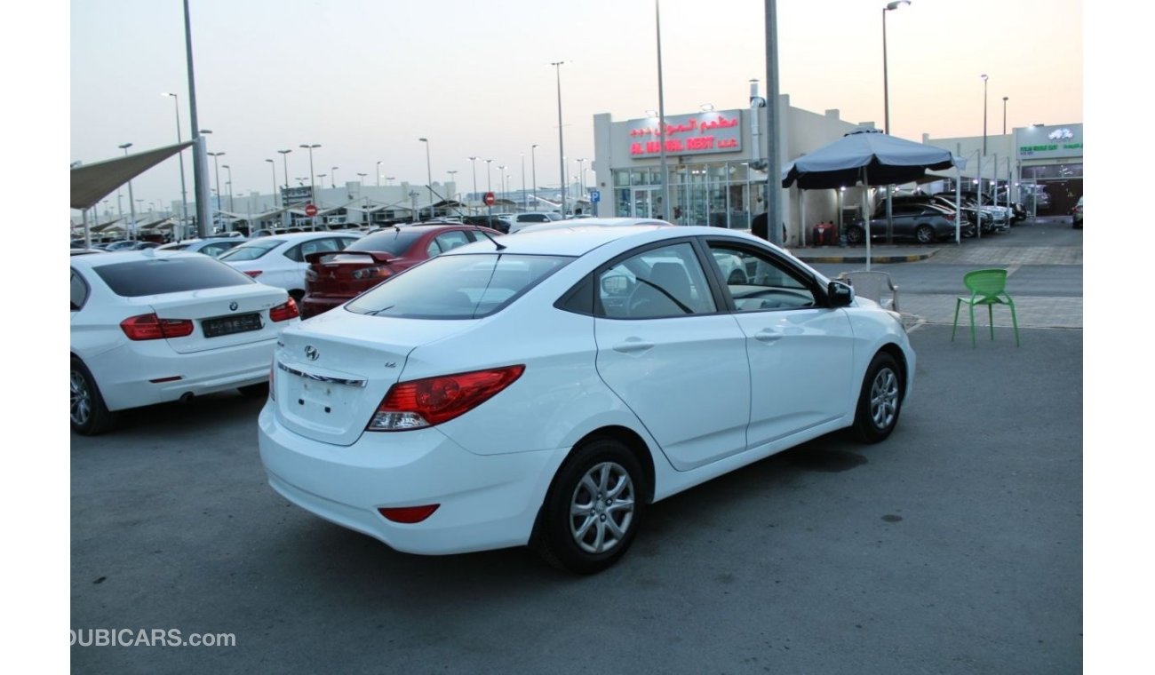 Hyundai Accent 1600 Cc Hyundai accent 2015 GCC