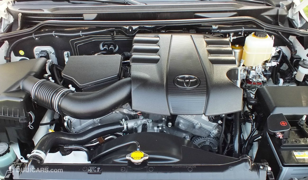 Toyota Land Cruiser GXR V6 MANUAL TRANSMISSION