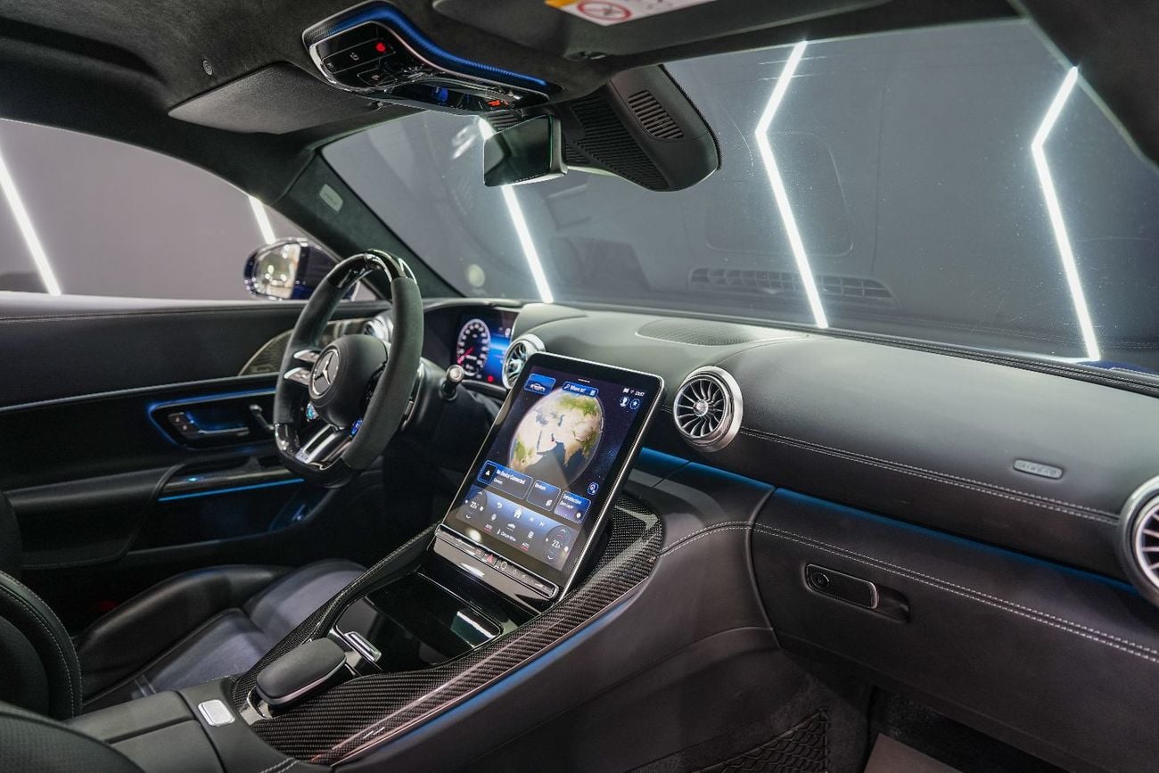 مرسيدس بنز AMG GT 63 سيارة كوبيه 4Matic+، مزودة بحزمة ألياف الكربون!!