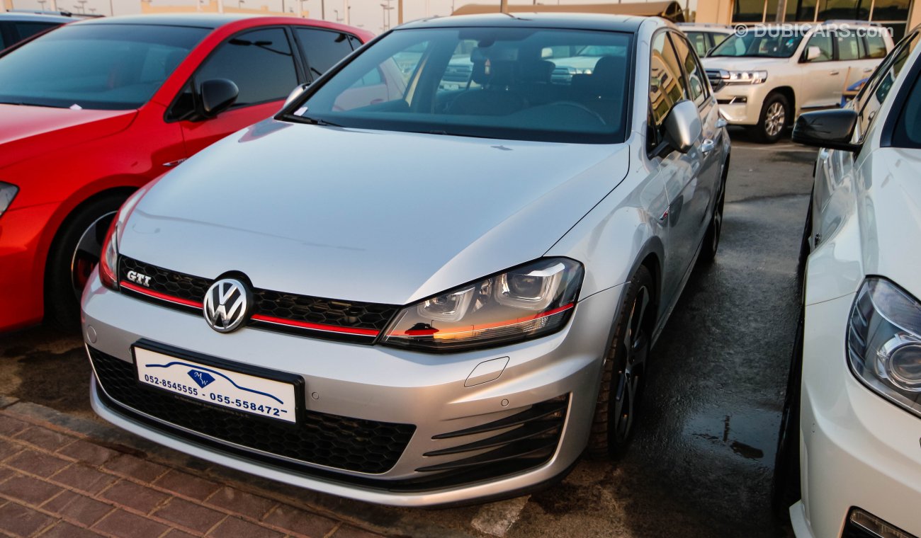 Volkswagen Golf GTI