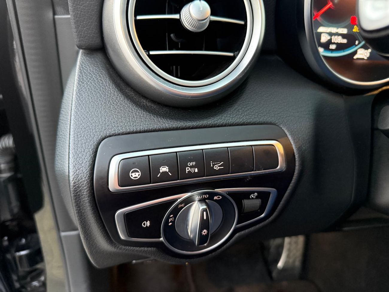 مرسيدس بنز سي 43 ايه ام جي